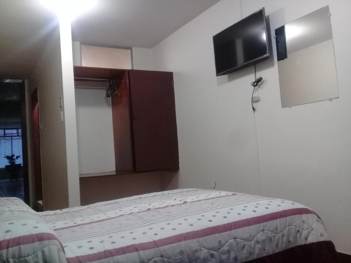 Hotel Central Латакунга Екстериор снимка
