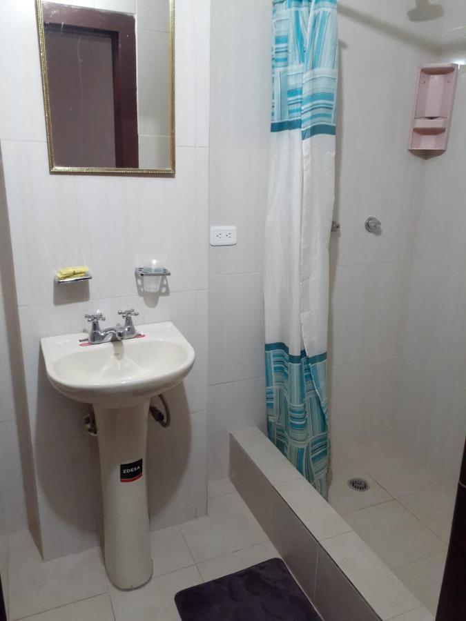 Hotel Central Латакунга Екстериор снимка