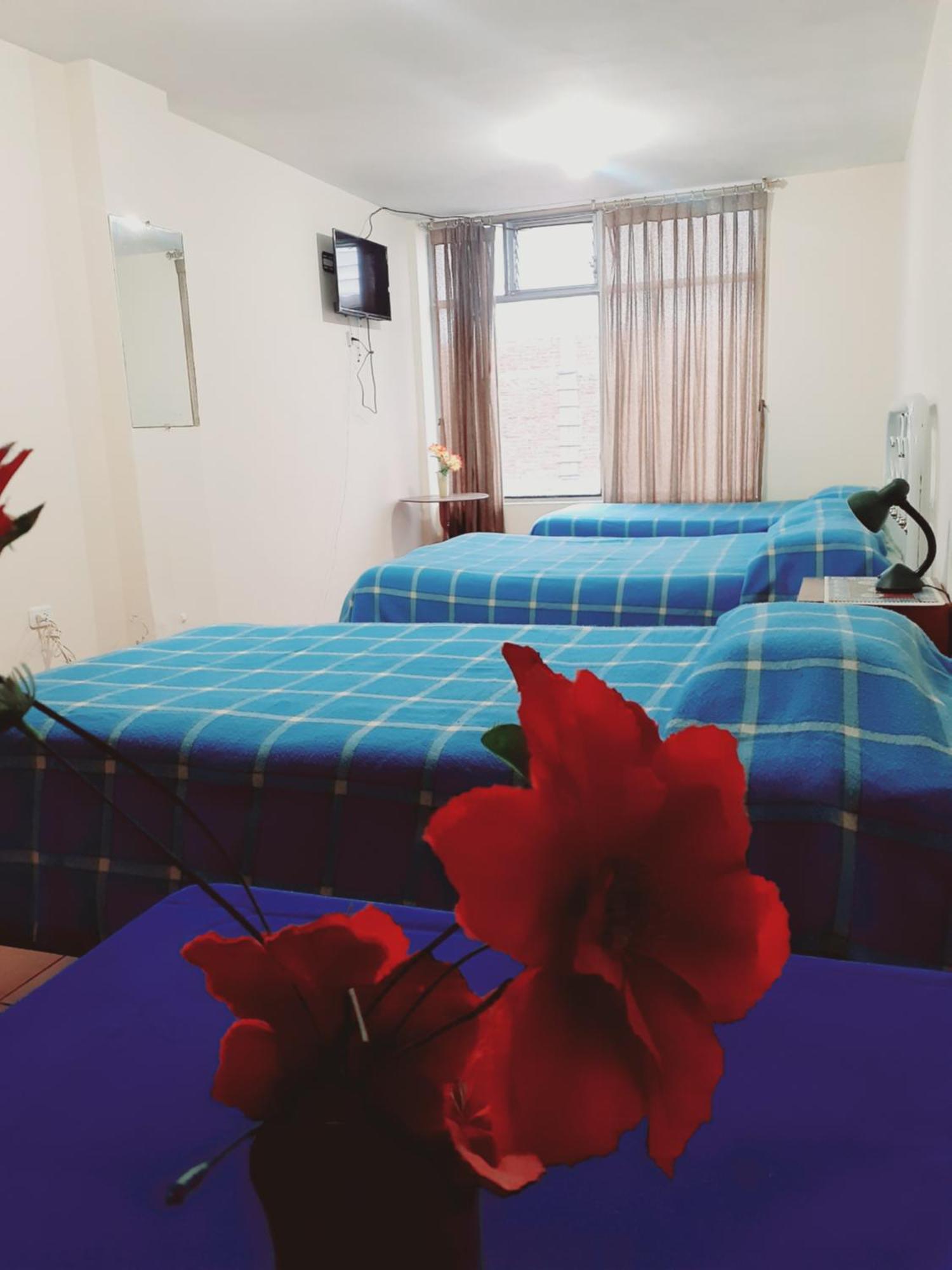 Hotel Central Латакунга Стая снимка