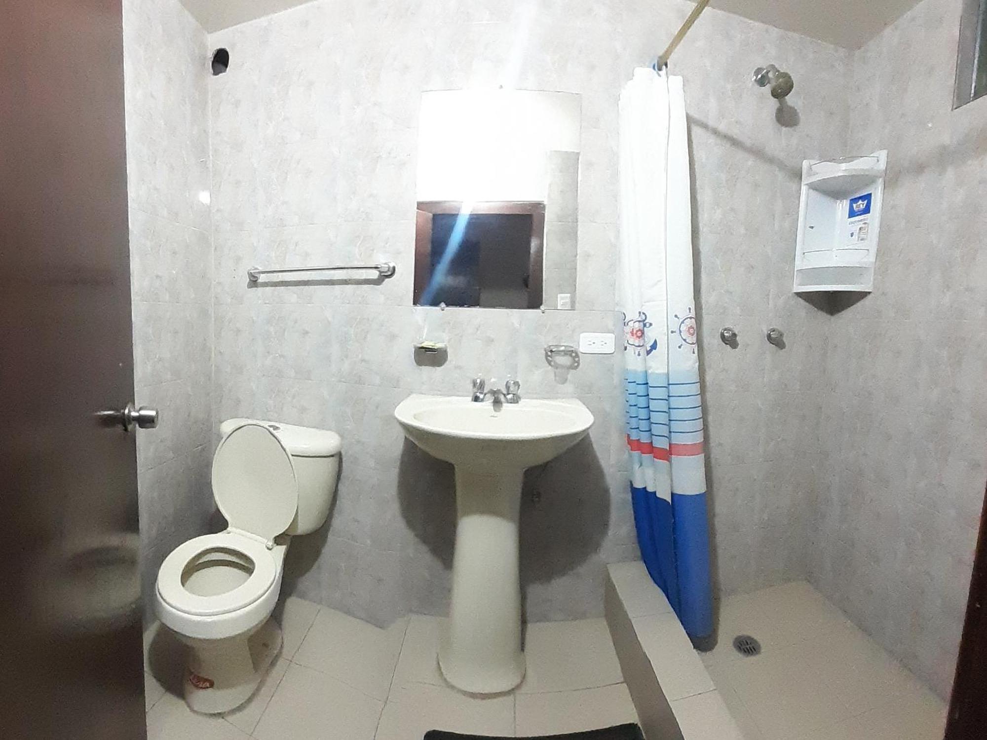 Hotel Central Латакунга Стая снимка